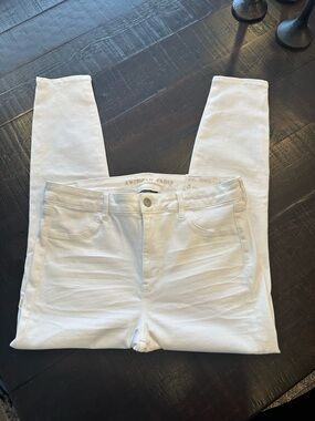 American Eagle Outfitters High-Rise White Skinny Jeans Size 16